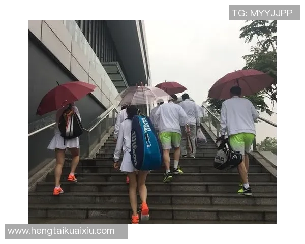 赛后分析:西安网球队与南京网球队的比赛节奏与战术对比探讨 赛后分析:西安网球队与南京网球队的比赛节奏与战术对比探讨